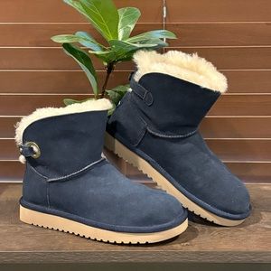 EUC Koolaburra by UGG Remley Mini Suede Boot - size 6